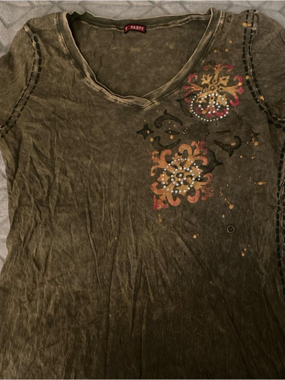 T Party Fashion Olive V-Neck Short Sleeve Top with Floral Stud Detail